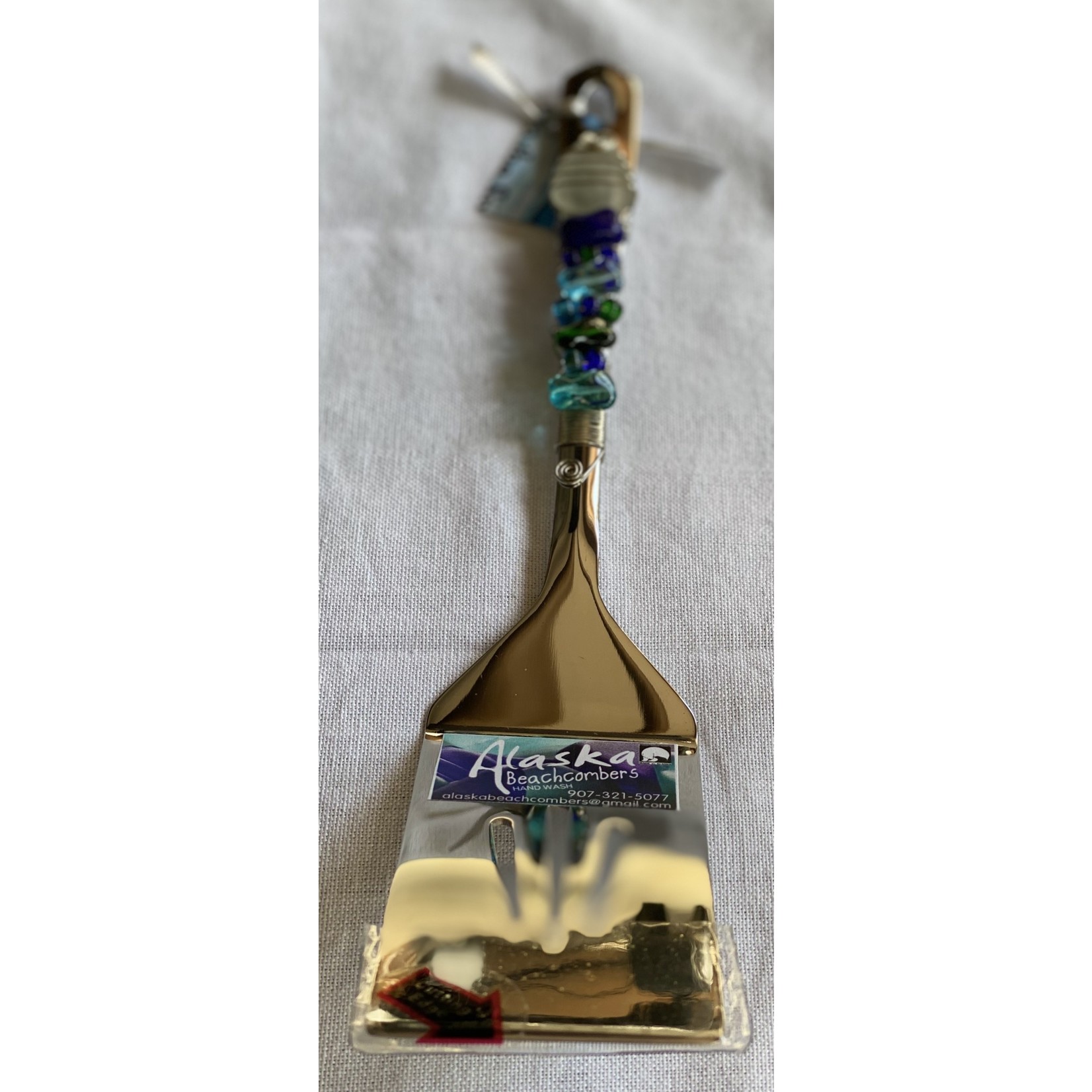 Alaska Beachcomber Co. Cake Server | Alaska Beachcomber