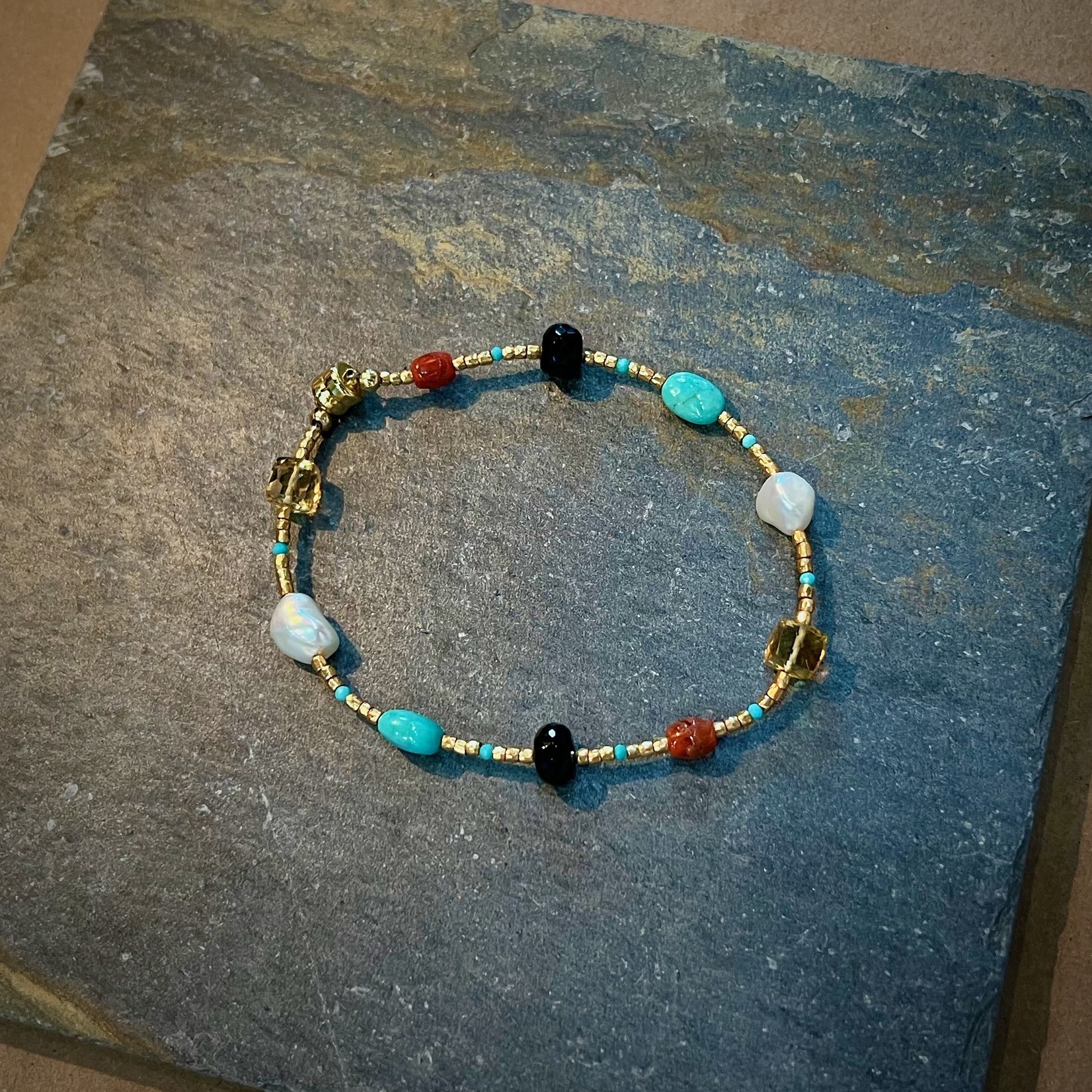 Alicia Van Fleteren Mixed Gemstones Gold Magnetic Bracelet | Alicia Van Fleteren