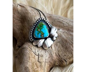 vintage jewelryえす twisted-ginger-jewelry-iron-