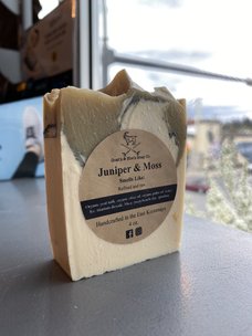 Goats & Hoes Soap Co. Juniper Moss
