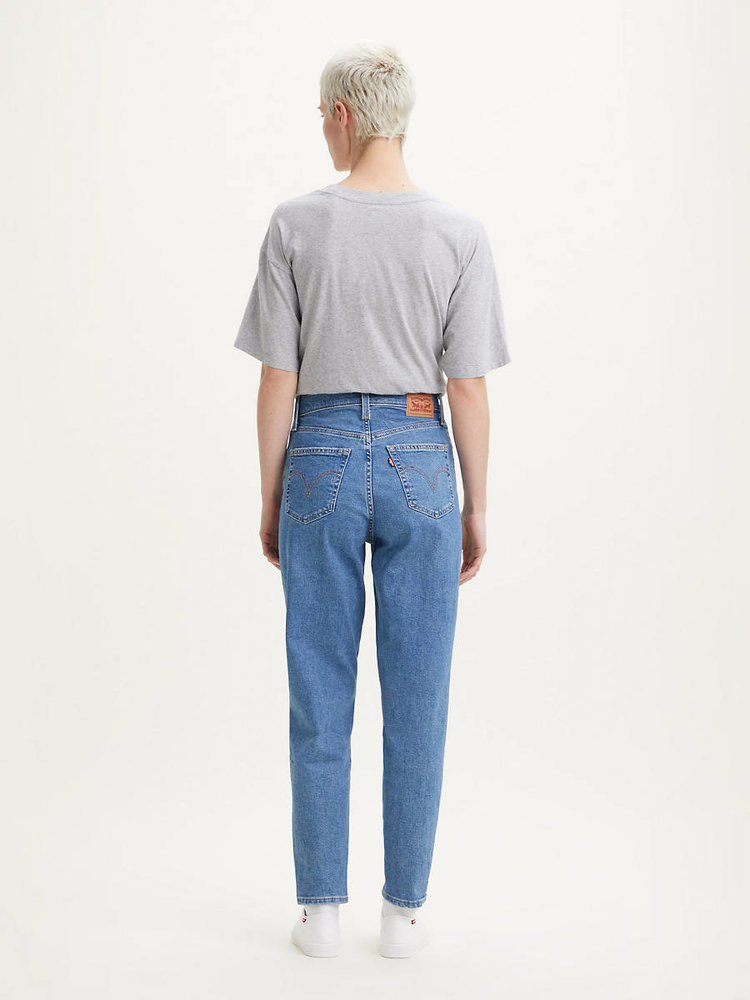 Levi's High Waisted Mom Jean | Summer Games