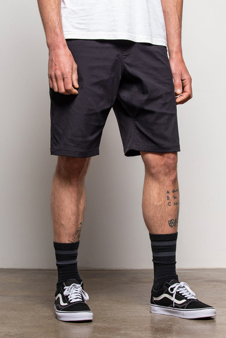 686 Technical Apparel 686 Everywhere Hybrid Short - Relaxed Fit | Black