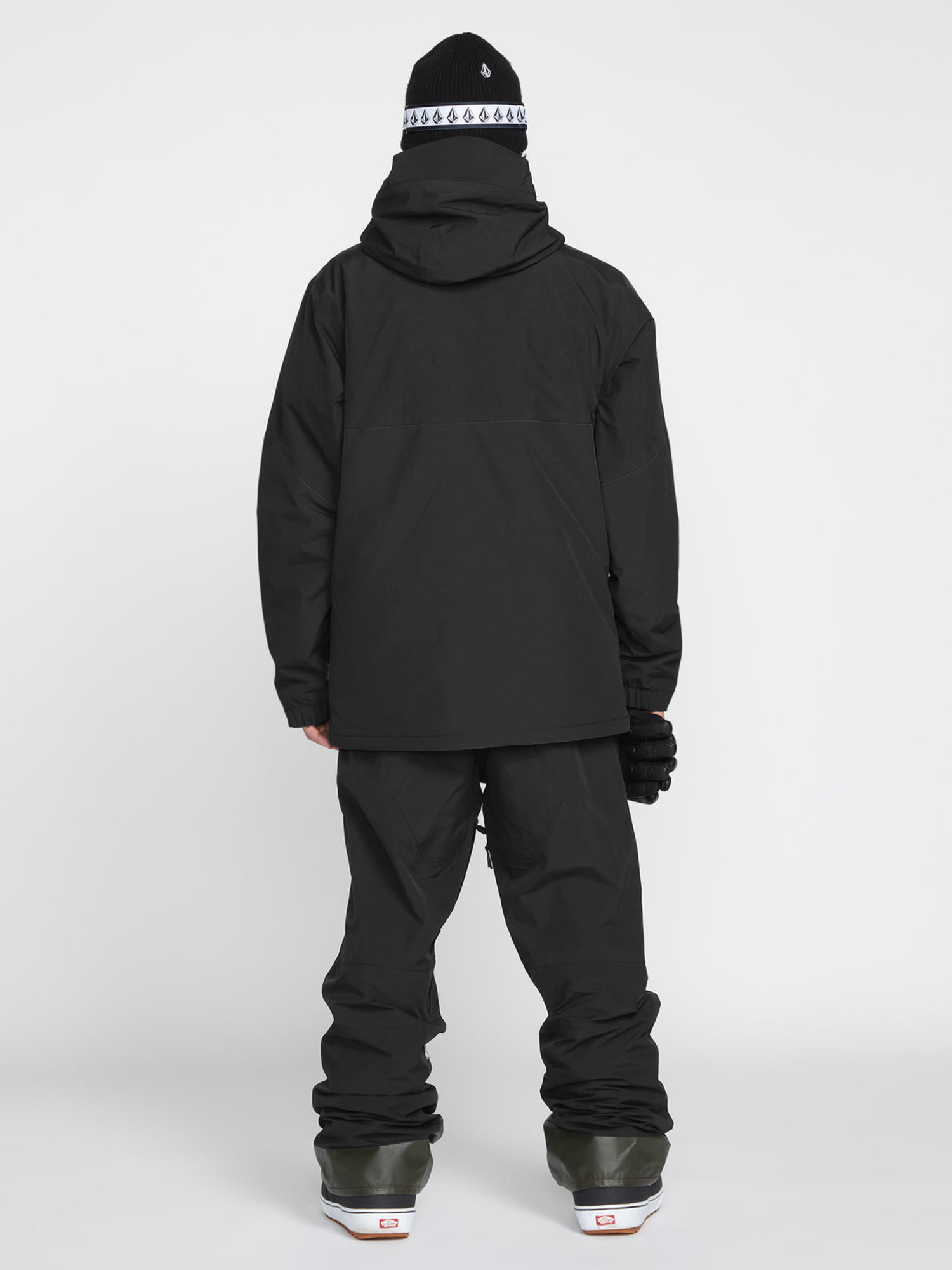 https://cdn.shoplightspeed.com/shops/629352/files/51649072/1500x4000x3/volcom-mens-l-insulated-gore-tex-jacket-black.jpg
