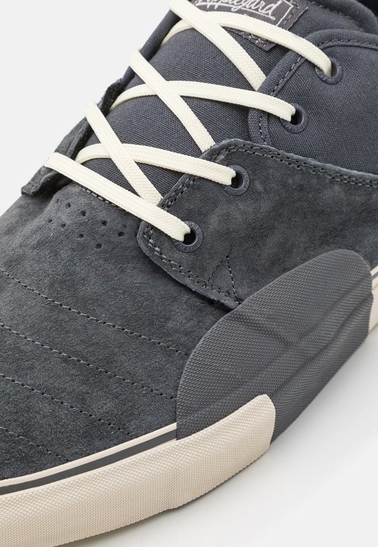 Globe Globe Mahalo Plus | Lead/Cream