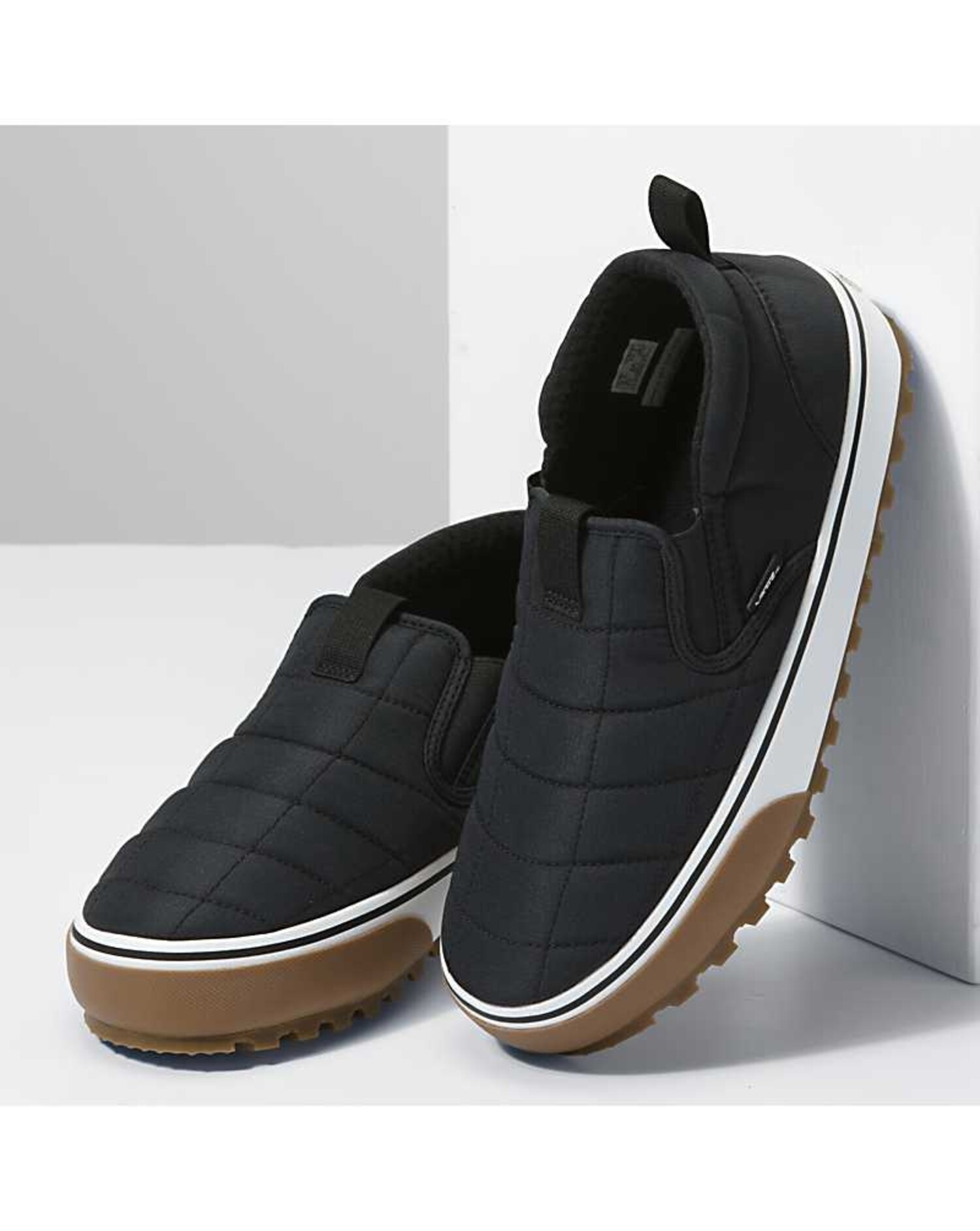 VANS U SNOW LODGE SLIPPER MID VANSGUARD BLACK The Choice Shop