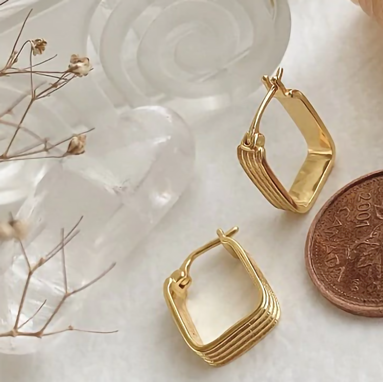 Pika & Bear Pika & Bear Tuscan 10Mm Textured Rectangle Hoop Earrings | Gold