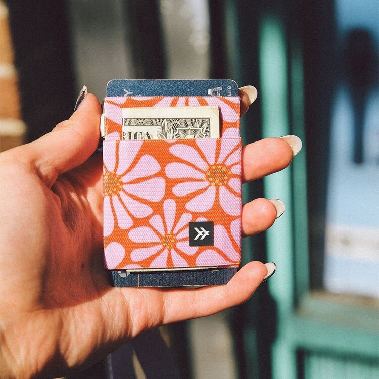 Thread Thread Elastic Wallet | Emmeline
