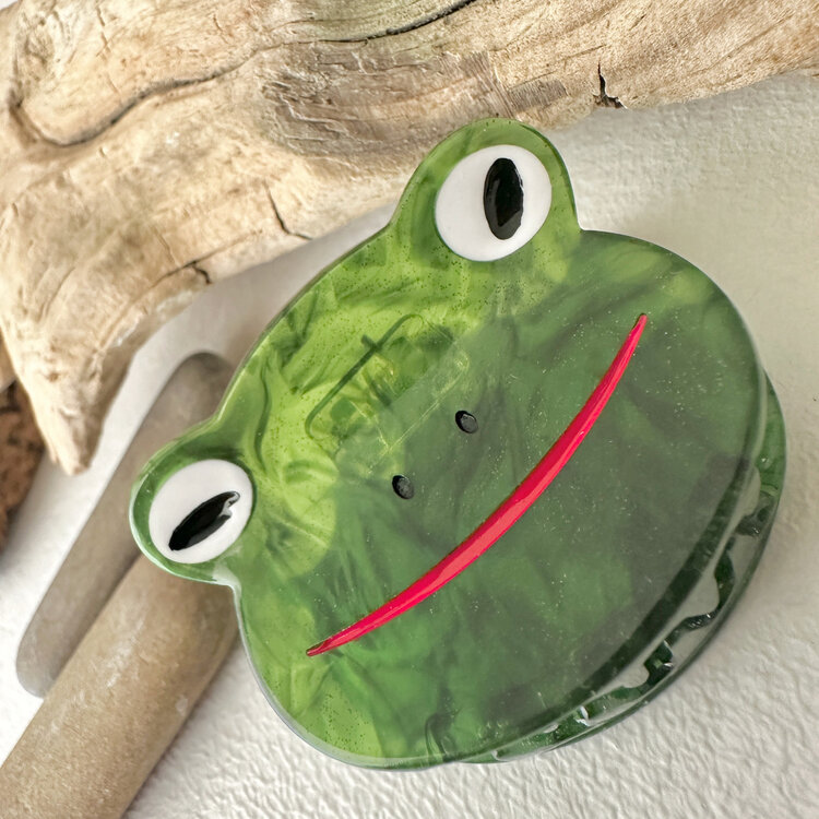 Pika & Bear Pika & Bear Freg Frog Hair Claw