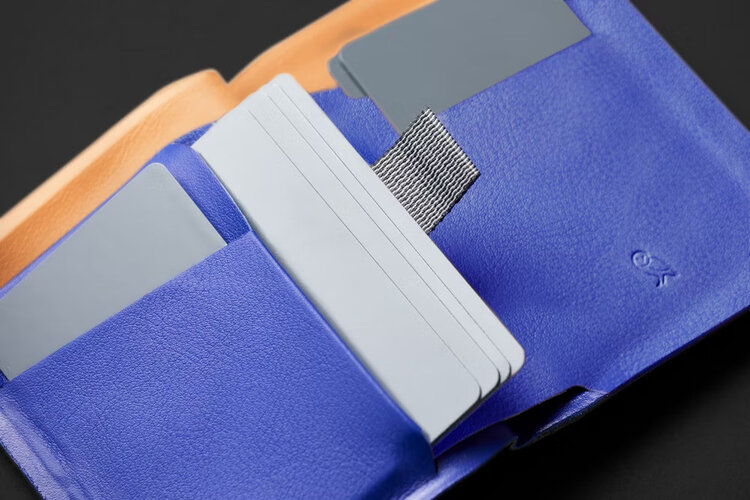 Bellroy Apex Note Sleeve | PepperBlue
