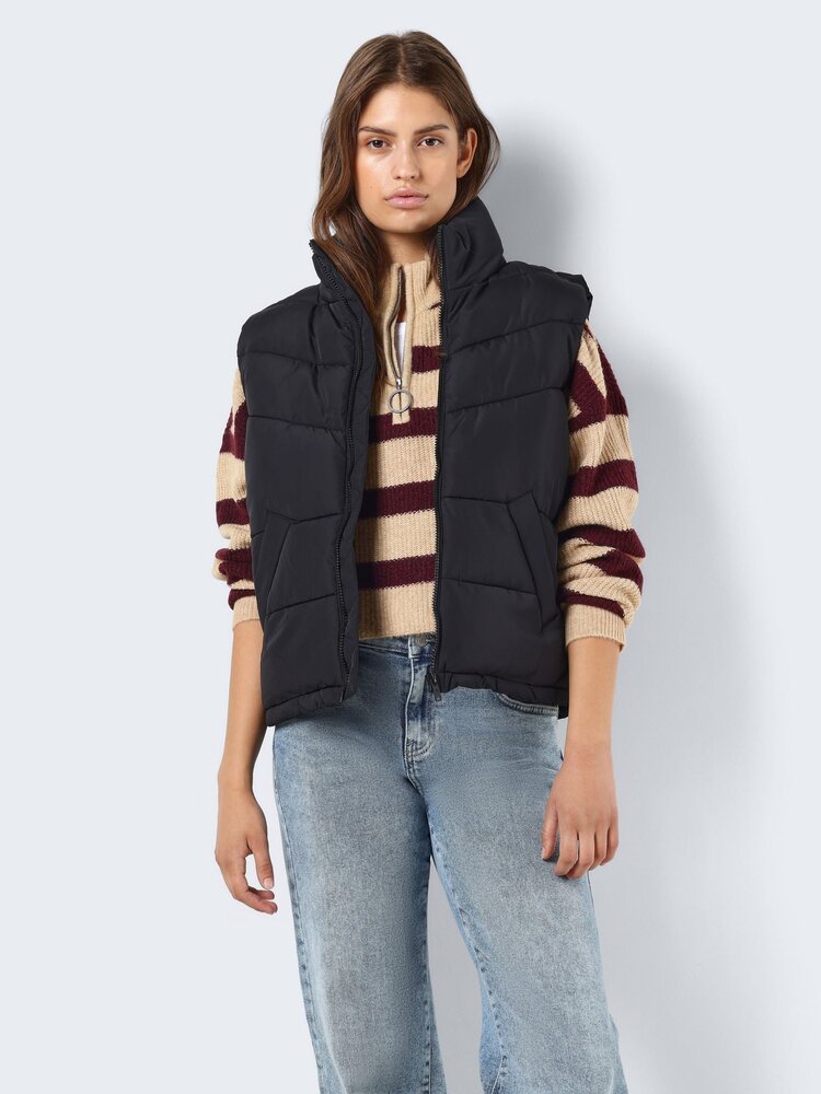 Noisy May Dalcon Short Gilet Vest | Black