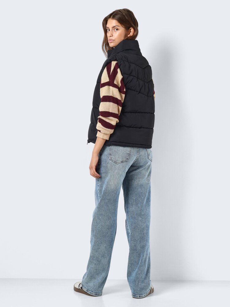 Noisy May Dalcon Short Gilet Vest | Black