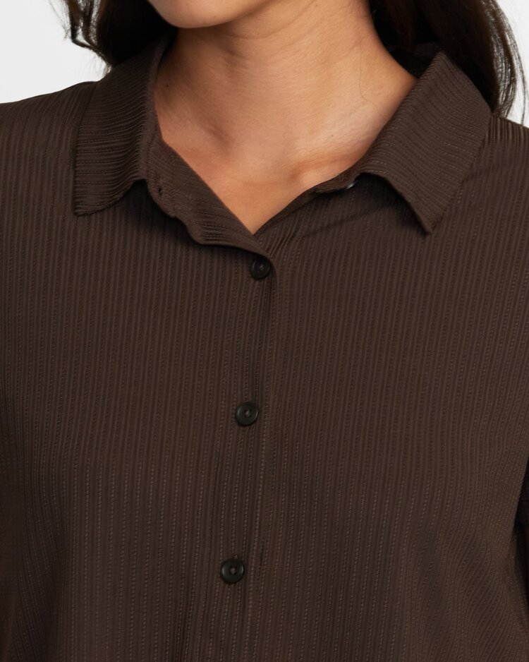 RVCA Jenni Buttoned Short-Sleeve Shirt | Chocolate Torte