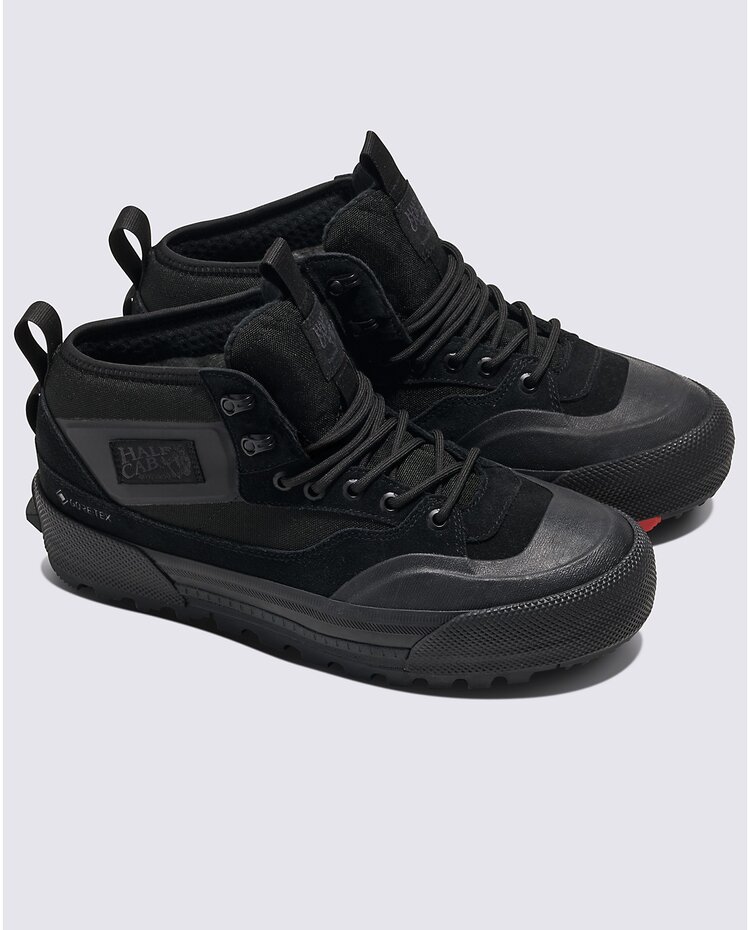 Vans Vans MTE Half Cab Gore-Tex Shoe | Black/Black