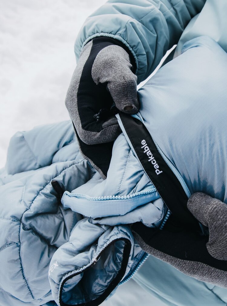 Burton Burton [ak] Baker Down Hooded Insulator | Dusty Blue