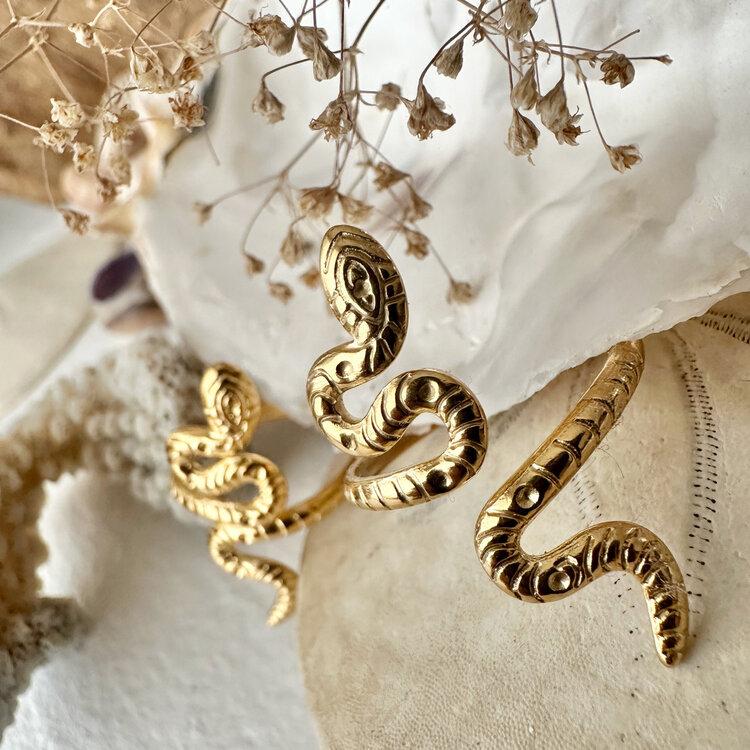 Pika & Bear Awanyu Serpent Ring | Gold