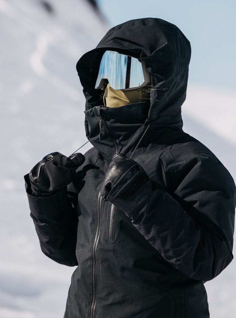 Burton Women's Burton [Ak] Embark GORE‑TEX 2L Jacket | True Black