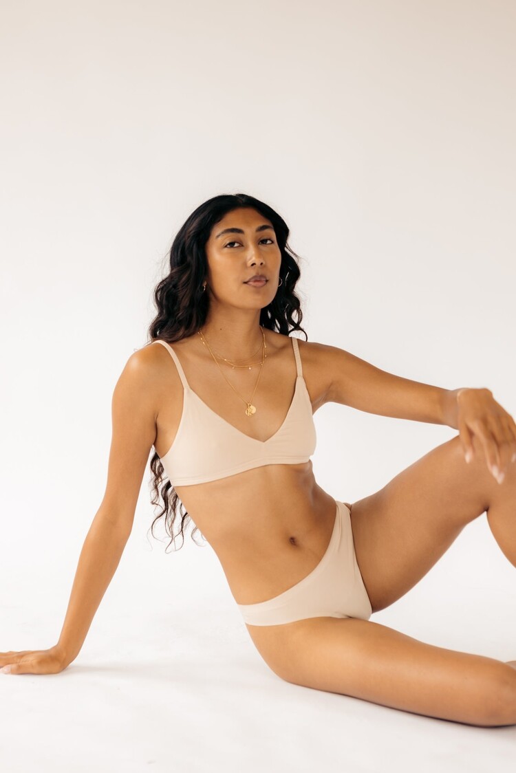 Huha Huha Seamless Low-Mid Rise Thong | Beige