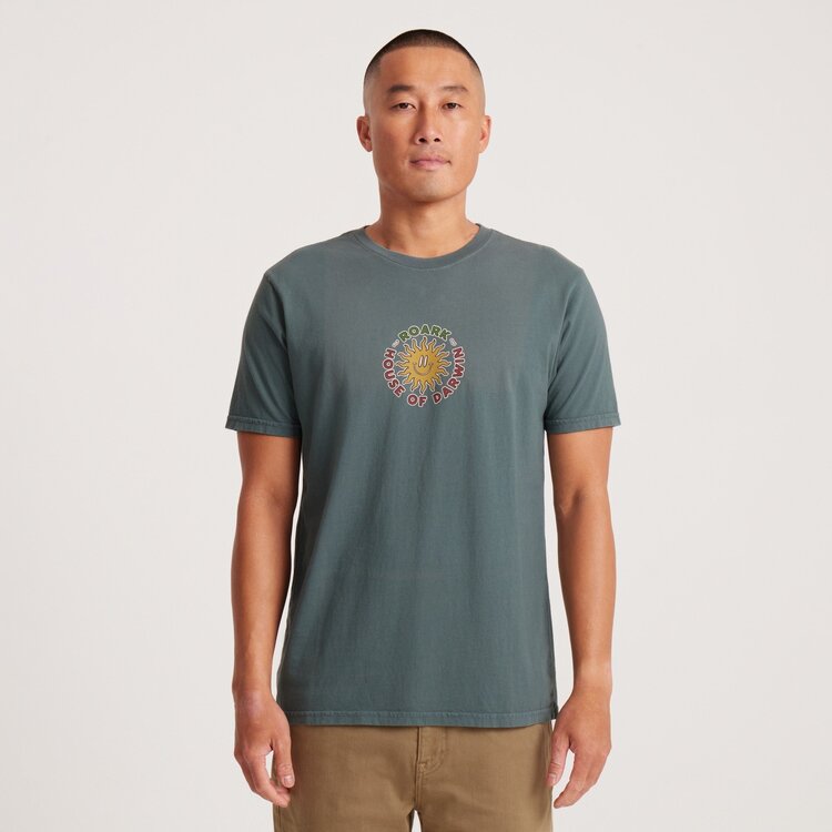 Roark Roark H.O.D Postcard Premium Tee | Forest