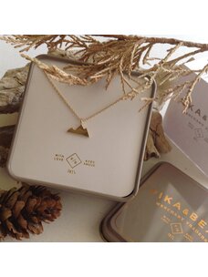 Pika & Bear Bugaboo Tiny Mountain Range Necklace | Gold