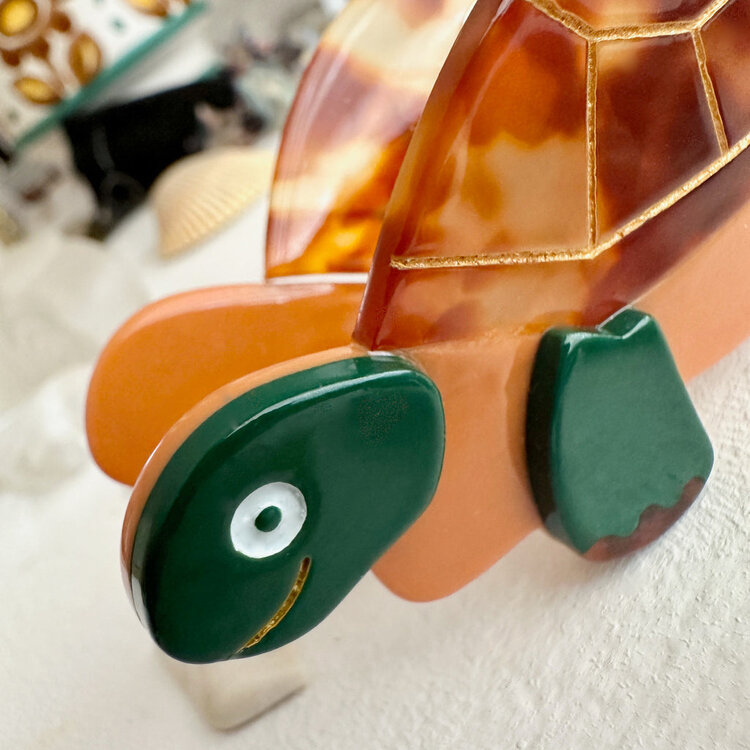 Pika & Bear Pika & Bear Mr. Tortie Turtle Hair Claw