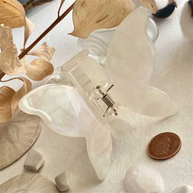 Pika & Bear Pika & Bear Levar Butterfly Hairclip | White Crystal