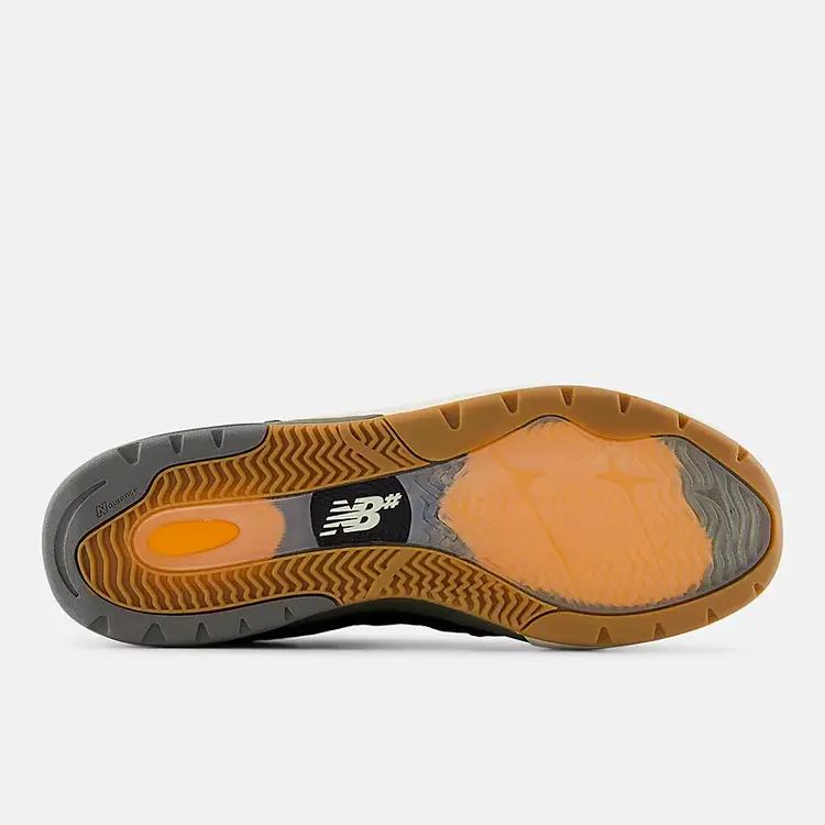 New Balance 933 Wide Andrew Reynolds | BlackOlive