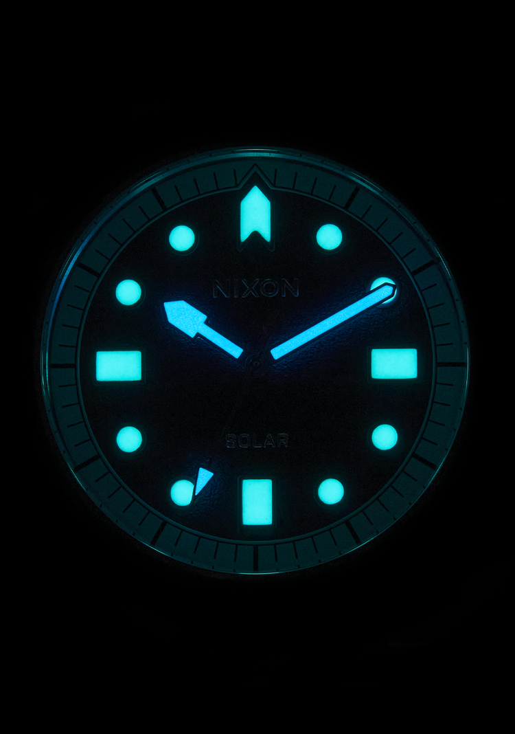 Nixon Stinger 44 | SilverBlackWhite