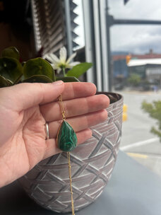 Maiden Perras Maiden Perras Malachite Big Tear Necklace | Gold