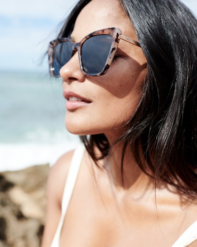 I-SEA Aloha Fox | Blonde Tort/Smoke