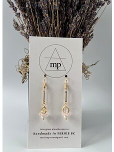 Maiden Perras R.QUARTZ HOWLITE FLOWER EARRING GOLD