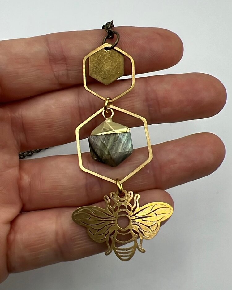 Maiden Perras Maiden Perras LABRADORITE BEE HEX NECKLACE GOLD