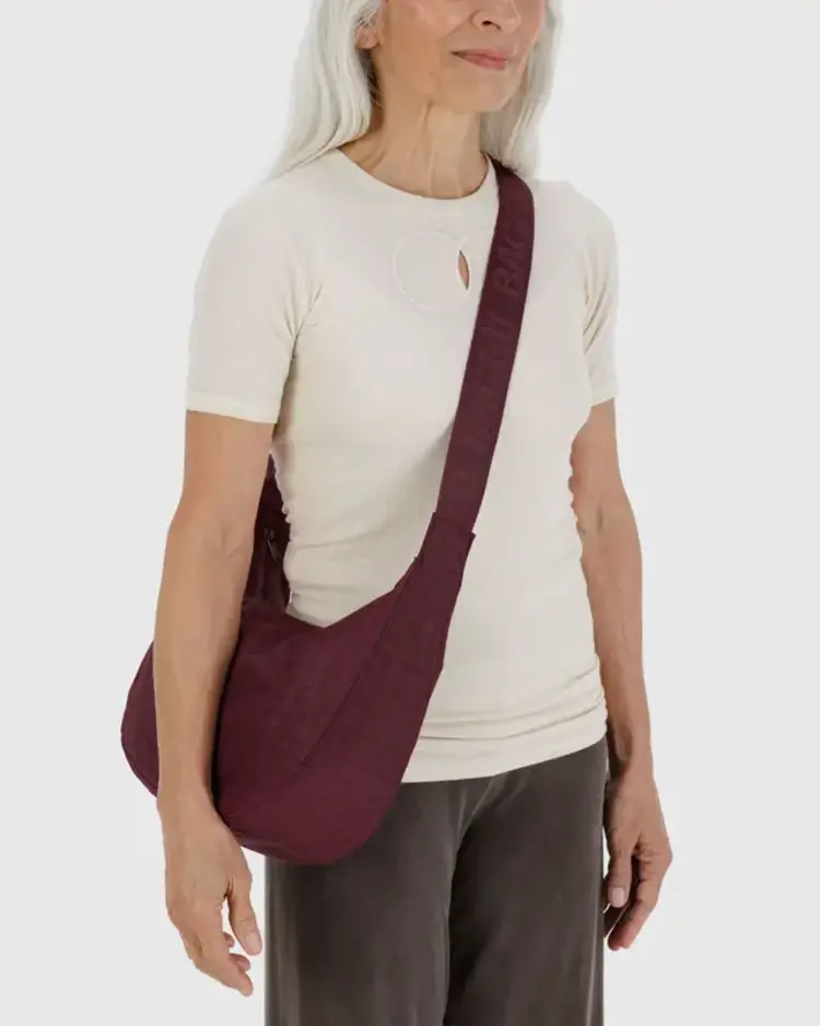 Baggu Baggu Medium Nylon Crescent Bag | Mahogany