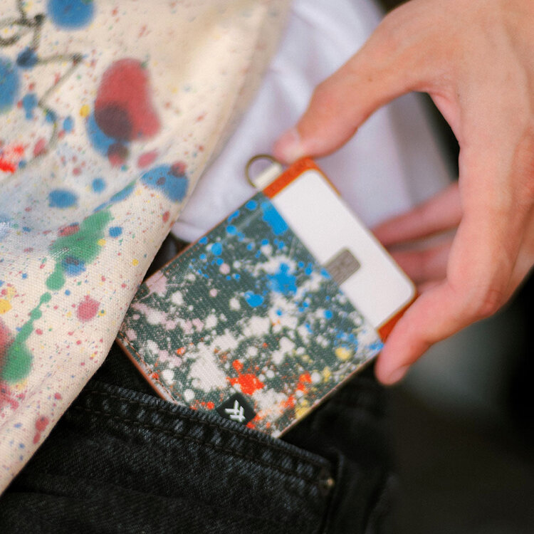 Thread Thread Vertical Wallet | Charlie