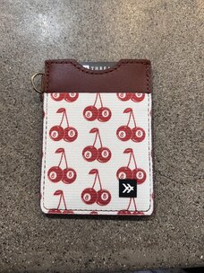 Thread Vertical Wallet | Lola