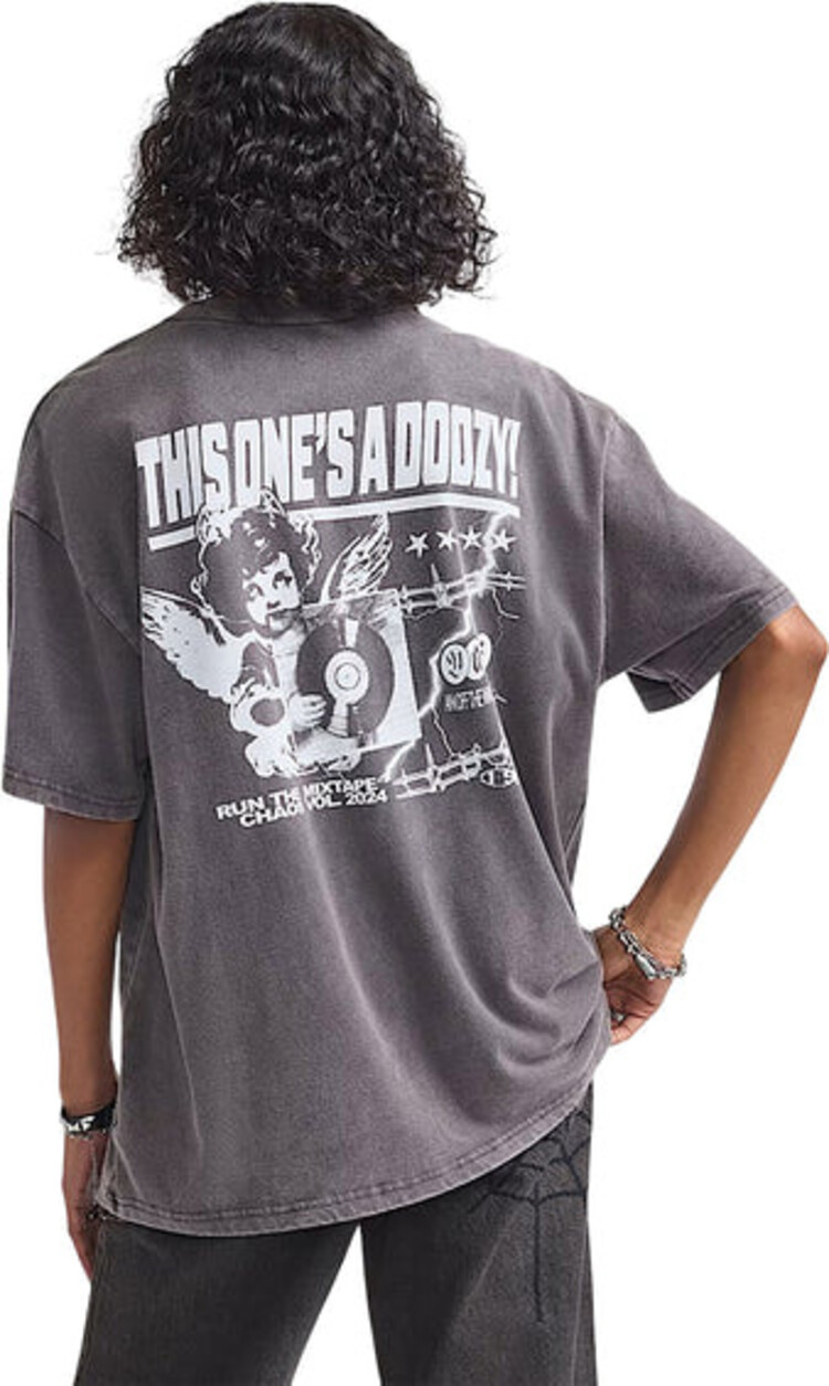 Vans VANS W EARTHBOUND OUTSIZED SS FADED BLACK