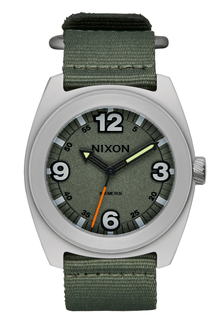 Nixon Clutch 42 | Matte Silver/Thyme