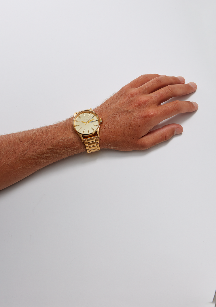 Nixon Sentry Stainless Steel | All Gold