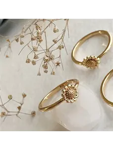 Pika & Bear Pika & Bear Daisy Dainty Daisy Ring | Gold
