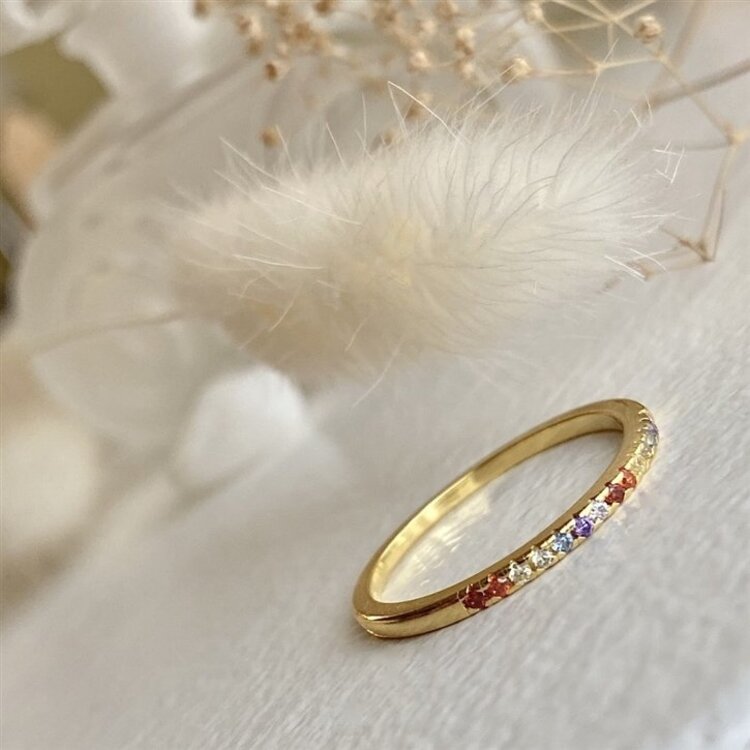 Pika & Bear Stonewall Rainbow Rhinestone PavÃƒÂ© Ring | Gold