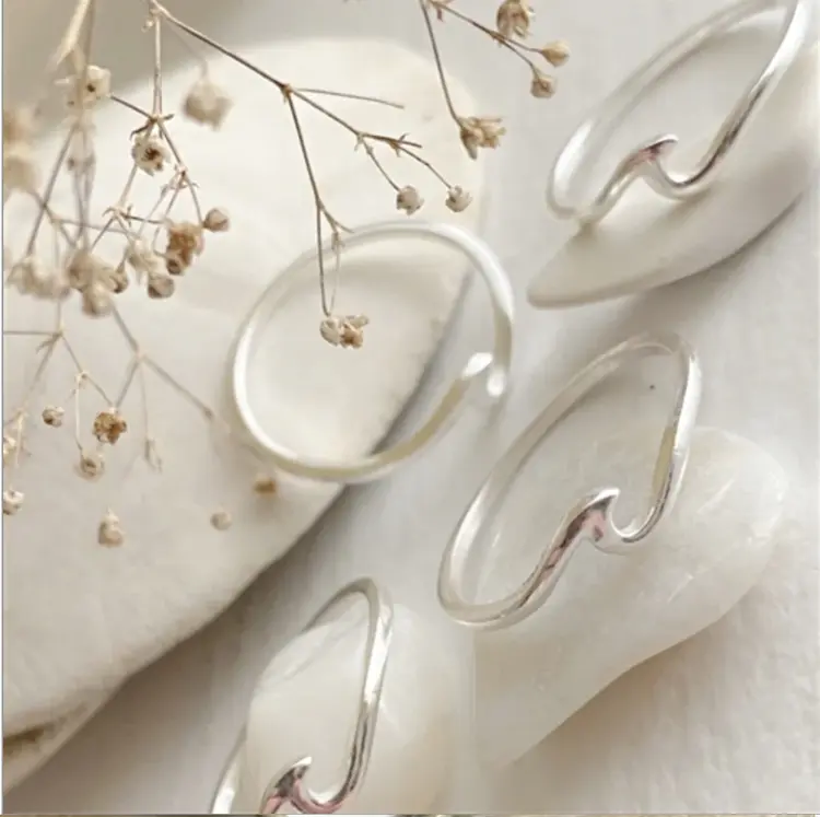 Pika & Bear Pika & Bear Sombrio Tiny Wave Ring | Sterling Silver