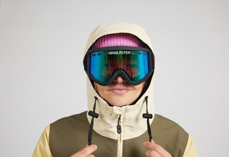 Airblaster Women's Lady Trenchover Jacket | Blackberry