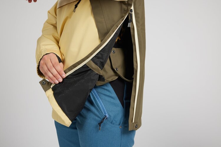 Airblaster Women's Lady Trenchover Jacket | Blackberry