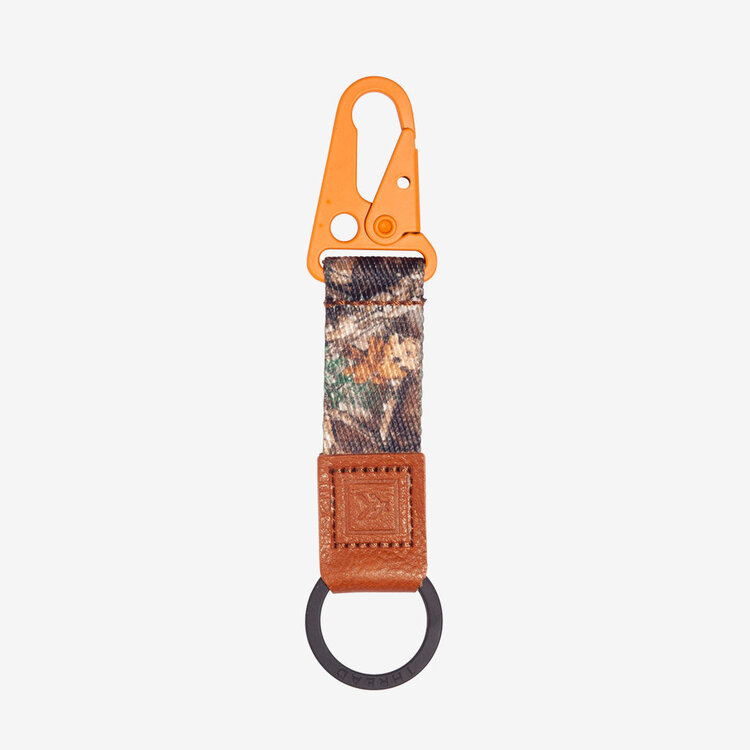 Thread Thread Keychain Clip | Realtree Edge