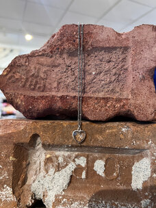 Maiden Perras Maidenperras Clear Quartz Heart Necklace | Silver