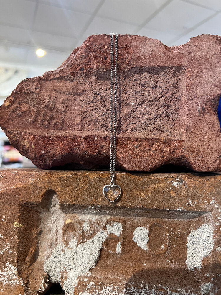 Maiden Perras Maidenperras Clear Quartz Heart Necklace | Silver