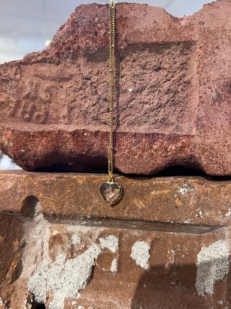 Maiden Perras Maidenperras Clear Quartz Heart Necklace | Gold