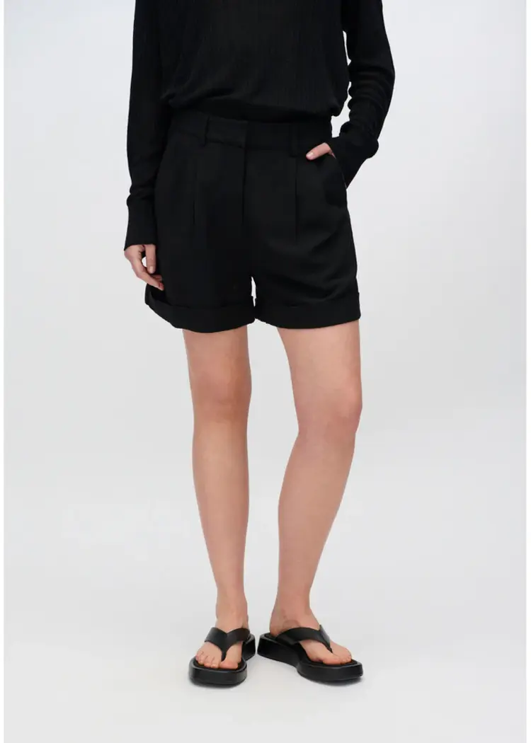 Minimum W Selby Short 4191 | Black