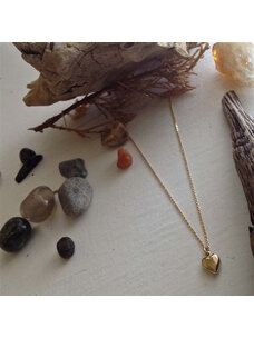 Pika & Bear Pika & Bear Adore Tiny Heart Charm Necklace | Gold