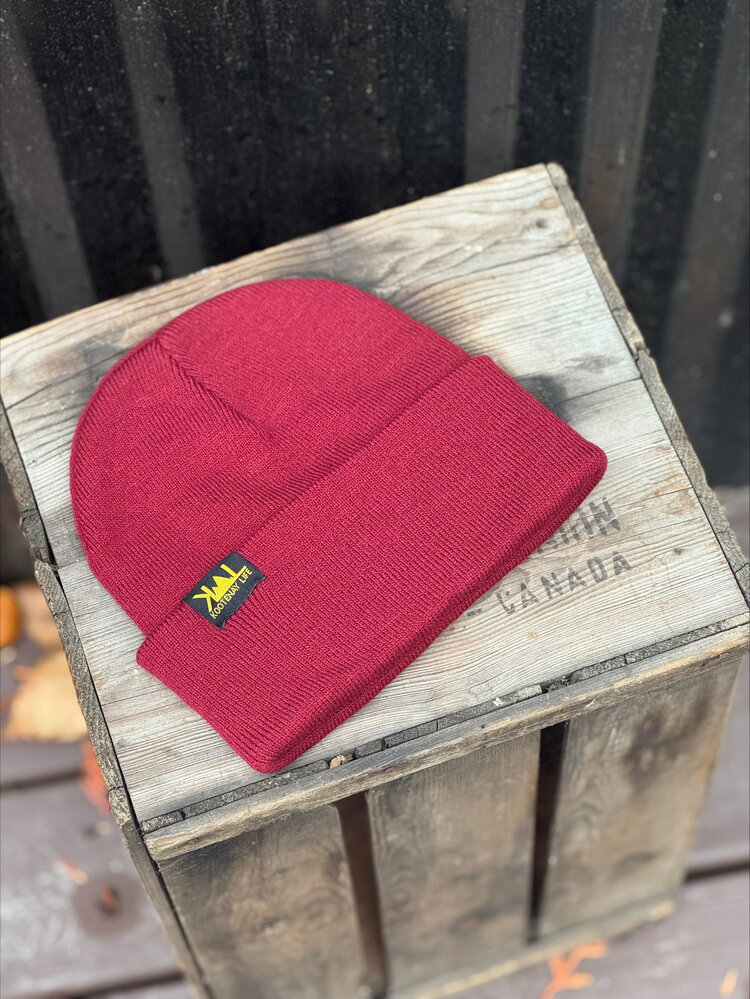 Kootenay Life Toque