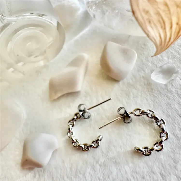 Pika & Bear Chain Link Hoop Earrings | Silver